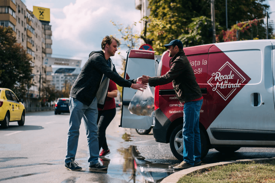 5daf37da3a608749bc7d1b8e Roade si Merinde 1